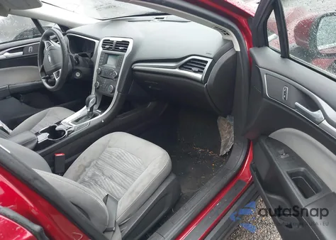 2016 Ford Fusion S z USA, uszkodzony, nr VIN 3FA6P0G77GR368099